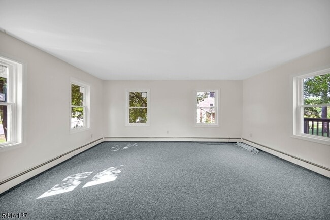 Building Photo - 425 Powerville Rd
