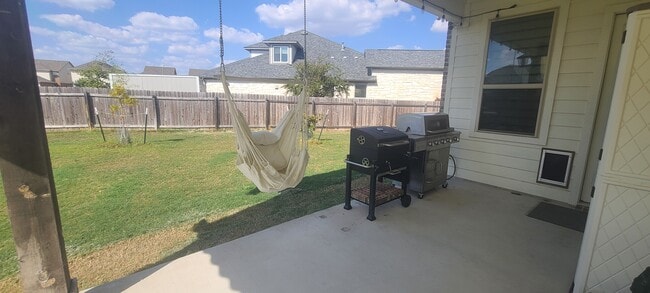 Building Photo - 5801 Antioch Cv