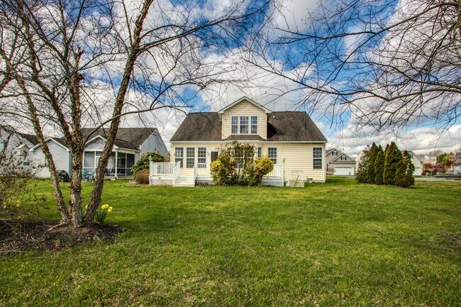 Building Photo - Single family - unfurnished - YEAR ROUND rental - Villages of Old Landing