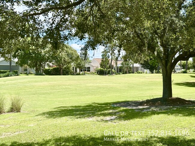 Building Photo - 487 Thistledown Way