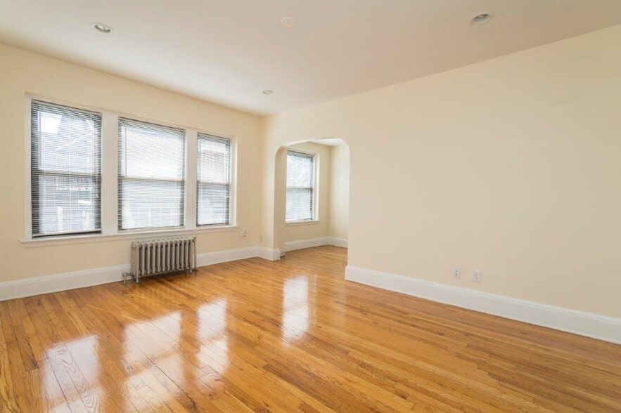 Building Photo - 140 Highland Ave