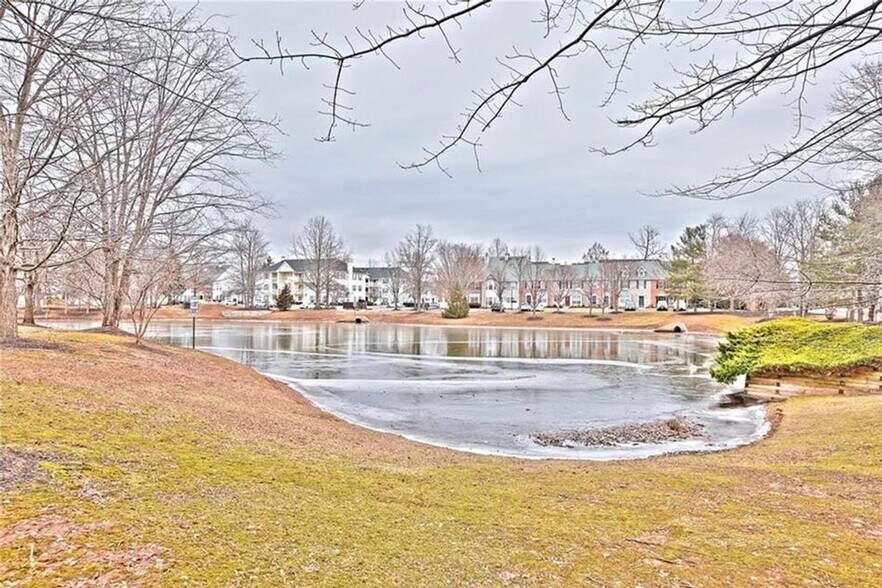 Building Photo - 155 Darwin Ln