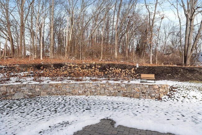 Building Photo - 57 Old Brook Rd