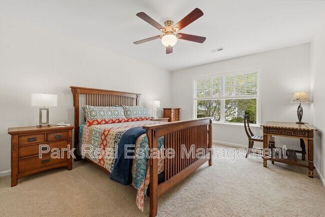 Building Photo - 3809 Stoneybrook Dr