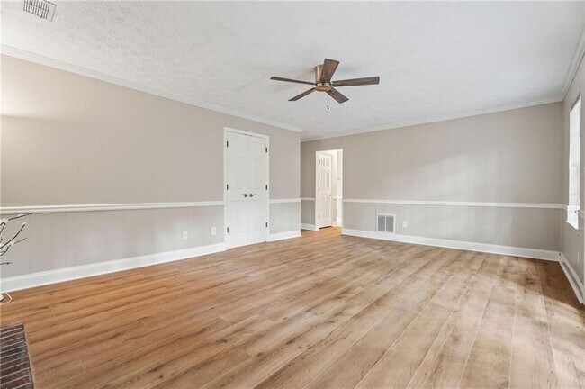 Building Photo - 4930 Heritage Trace Ct
