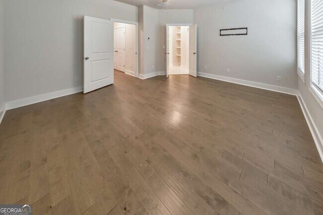 Building Photo - 413 Bishop Ln