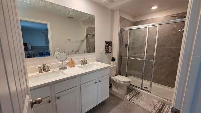 Building Photo - 16221 Admirals Cove Ln
