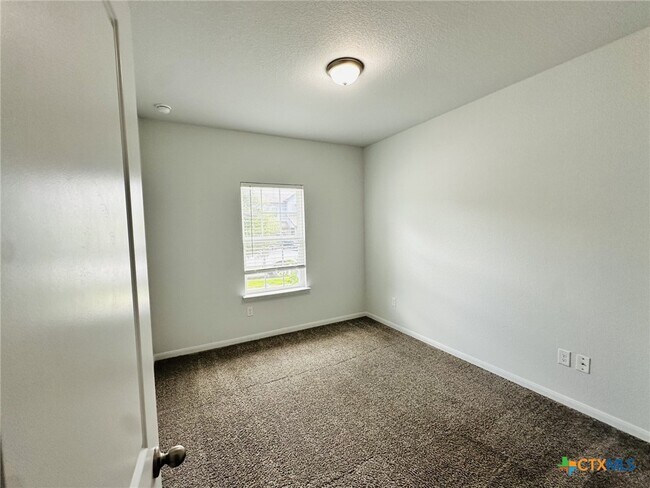 Building Photo - 8907 Ladbroke Grove