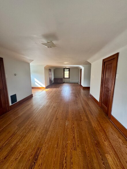 Building Photo - 1629 Old Brodhead Rd