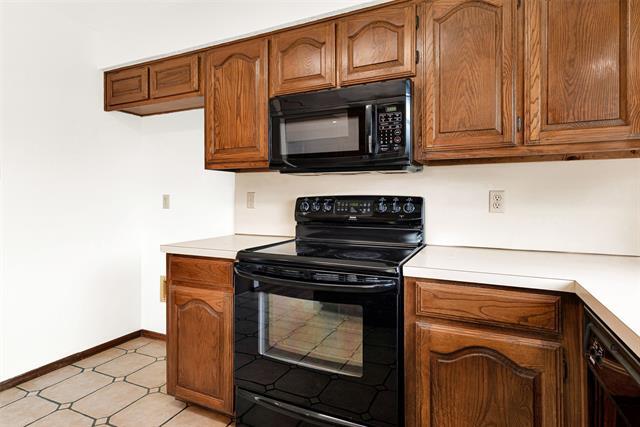 Building Photo - 2713 Pinery Ln