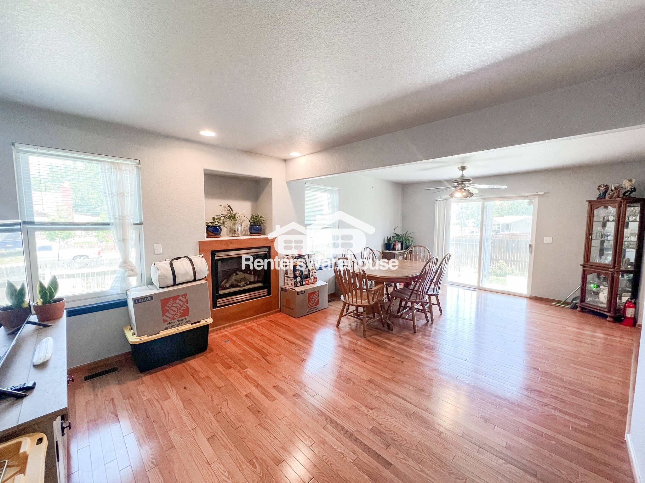 Building Photo - 4392 Deephaven Ct
