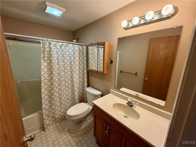 Building Photo - 1336 Westcott St