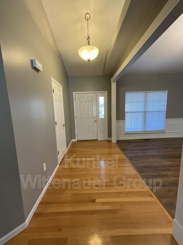 Building Photo - 2308 Four Lakes Dr