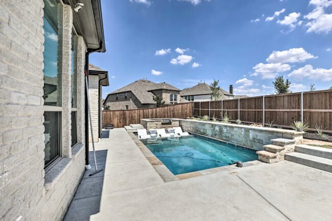 Building Photo - 1563 Jocelyn Dr