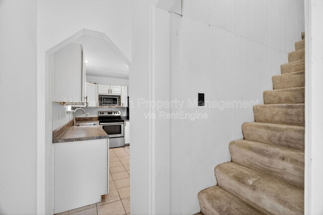 Building Photo - 3966 Kleinschmidt Rd