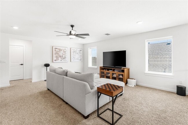 Building Photo - 1828 Walnut Grv Bnd