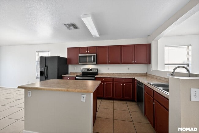 Building Photo - 2230 N 94th Ln