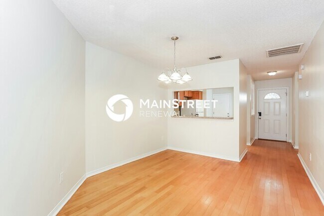 Building Photo - 3 Bedroom Pet-Friendly Home in Jacksonville, FL with Main Street Renewal