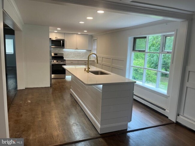 Building Photo - 308 Gwynedd Ave