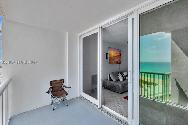 Building Photo - 5401 Collins Ave