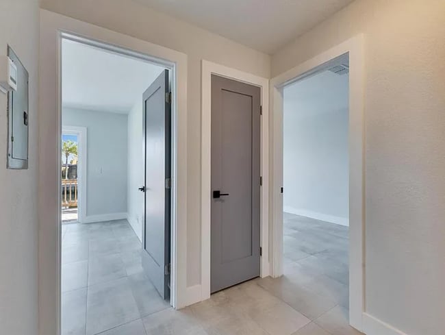 Building Photo - Apollo Beach Condo