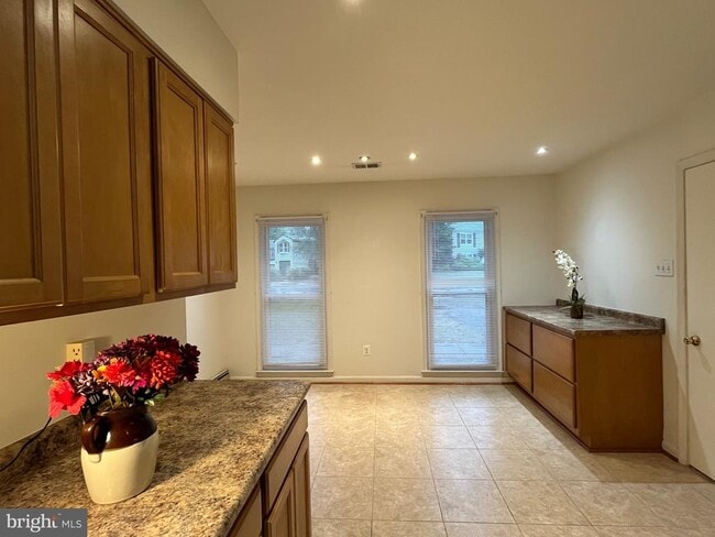 Building Photo - 12701 Pinecrest Rd