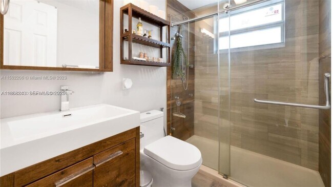 Building Photo - 626 Meridian Ave