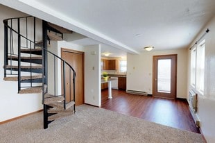 Building Photo - Pinehurst Apartments