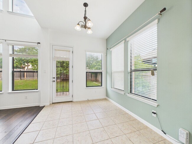 Building Photo - Sendero Springs