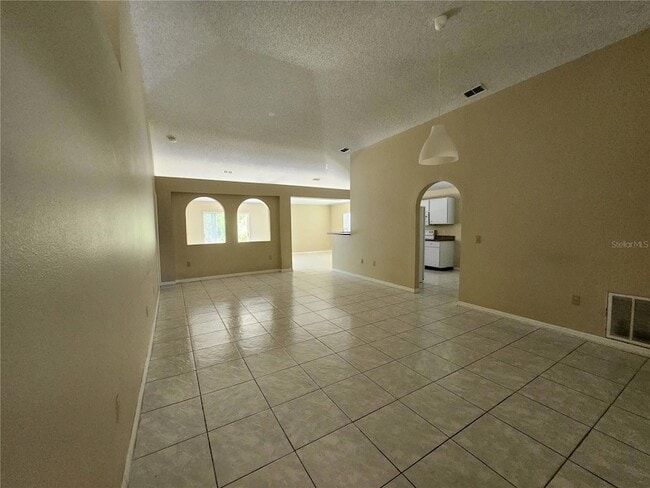 Building Photo - 3243 Hunters Chase Loop