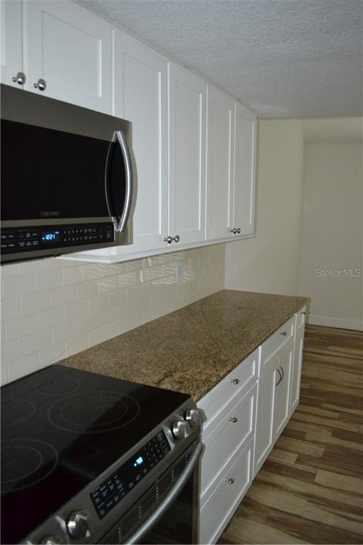 Building Photo - 603 Grenadine Ct