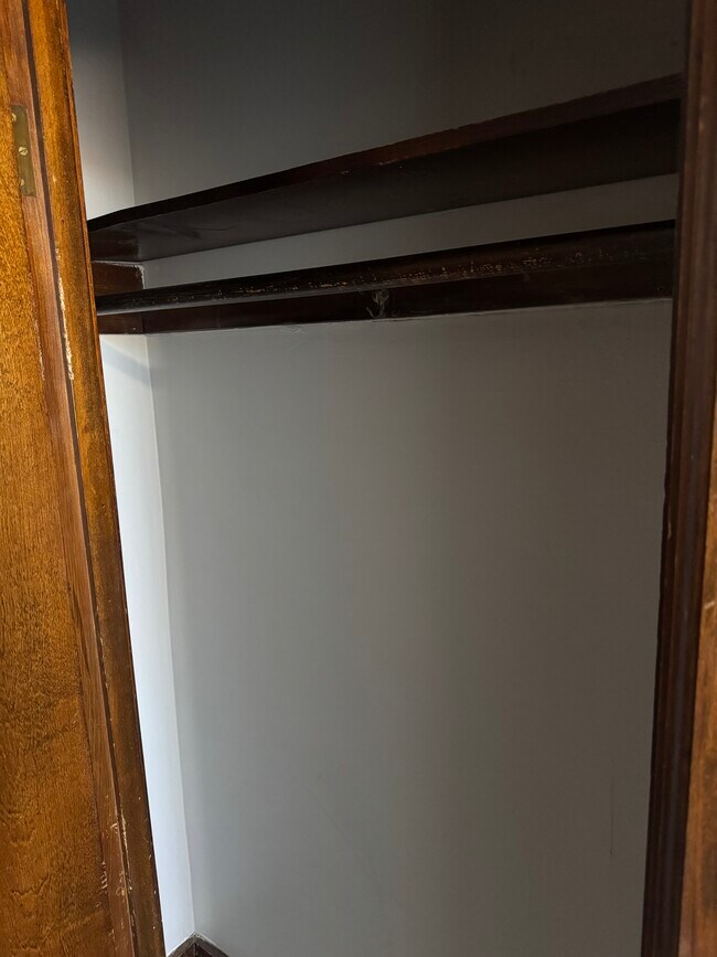 Building Photo - 7416 Harwood Ave