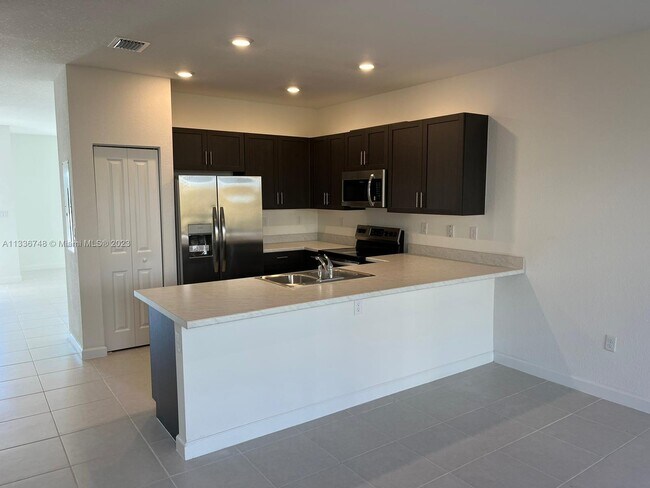 Building Photo - 28709 SW 132nd Pl