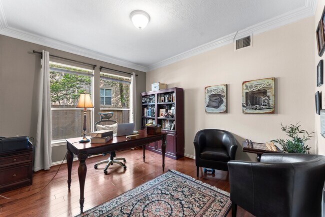 Building Photo - 51 N Scribewood Cir