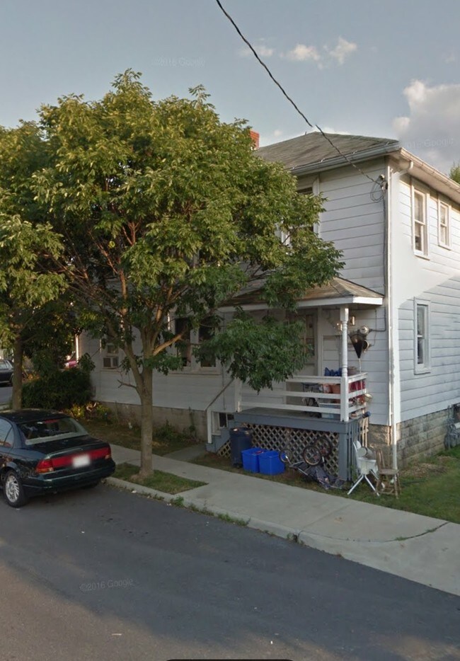 Building Photo - 1001 S Cameron St