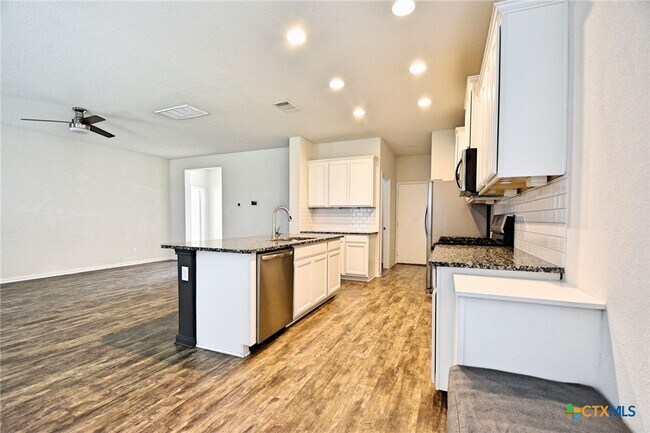 Building Photo - 588 Agave Flats Dr