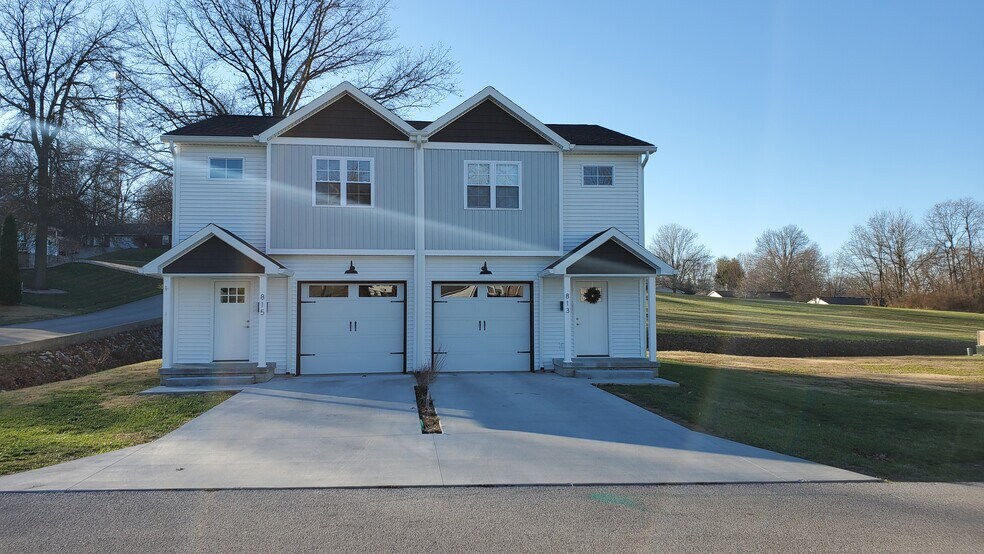 Building Photo - 815 SW 1st St