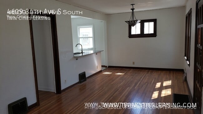 Building Photo - 4609 S 34th Ave