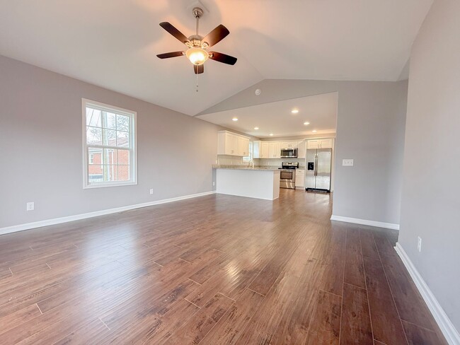 Building Photo - 3-Bedroom Home with Garage and Large Deck in Baxter