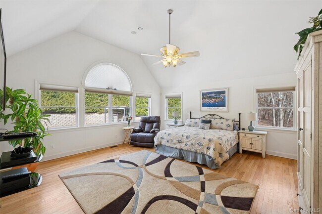 Building Photo - 126 Malloy Dr