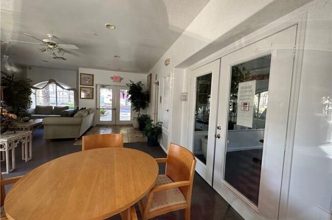 Building Photo - 6480 Annie Oakley Dr