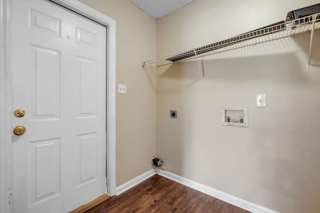 Building Photo - 726 Wies St