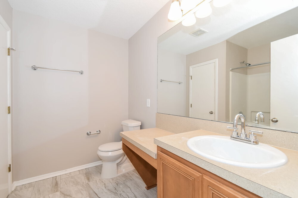 Building Photo - 11732 Silver Hill Dr