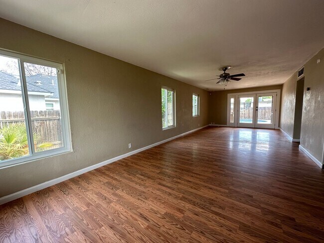 Building Photo - Eastside Corner Lot Tulare home coming soon!