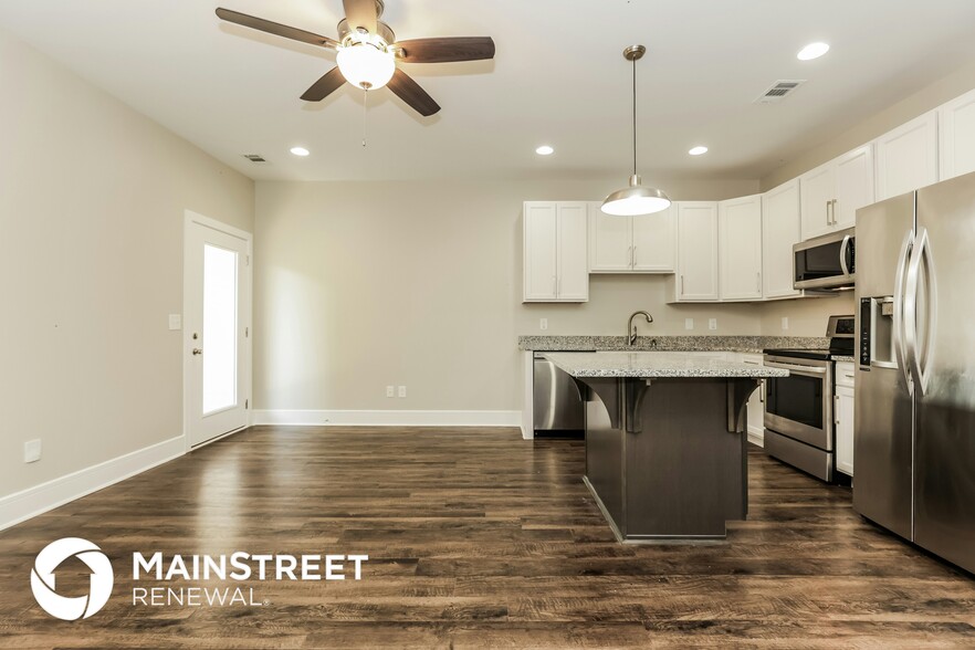 Building Photo - 110 Hartsville Ct