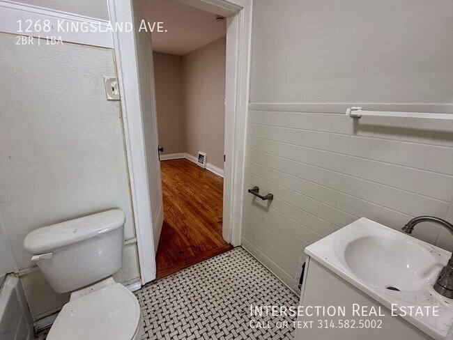 Building Photo - 1268 Kingsland Ave