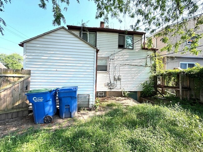 Building Photo - 7006 Toepfer Rd