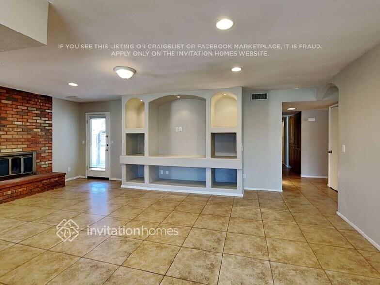 Building Photo - 5142 W Echo Ln