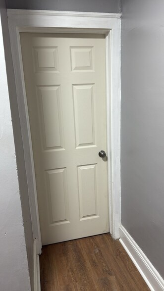 Building Photo - 1374 West Blvd