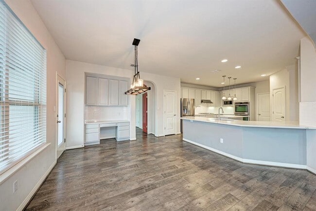 Building Photo - 146 Rock Cliff Ct